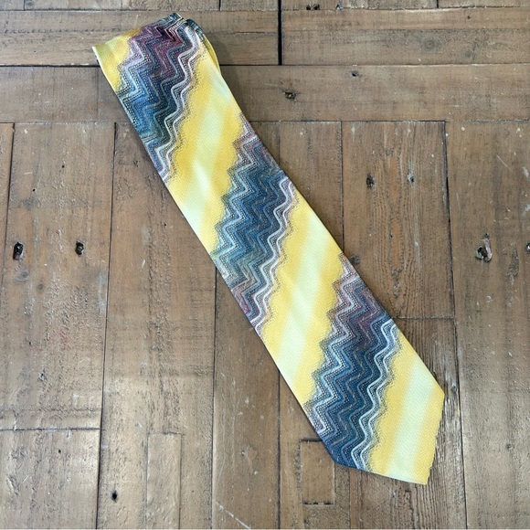 Missoni vintage golden Yellow silk blend Zigzag Patterned Tie - Picture 2 of 9